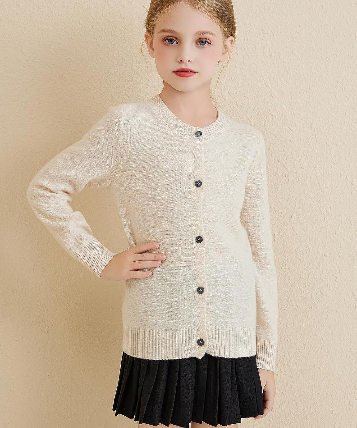 Dziewczęcy kardigan ze 100% wełny merynosów z okrągłym dekoltem