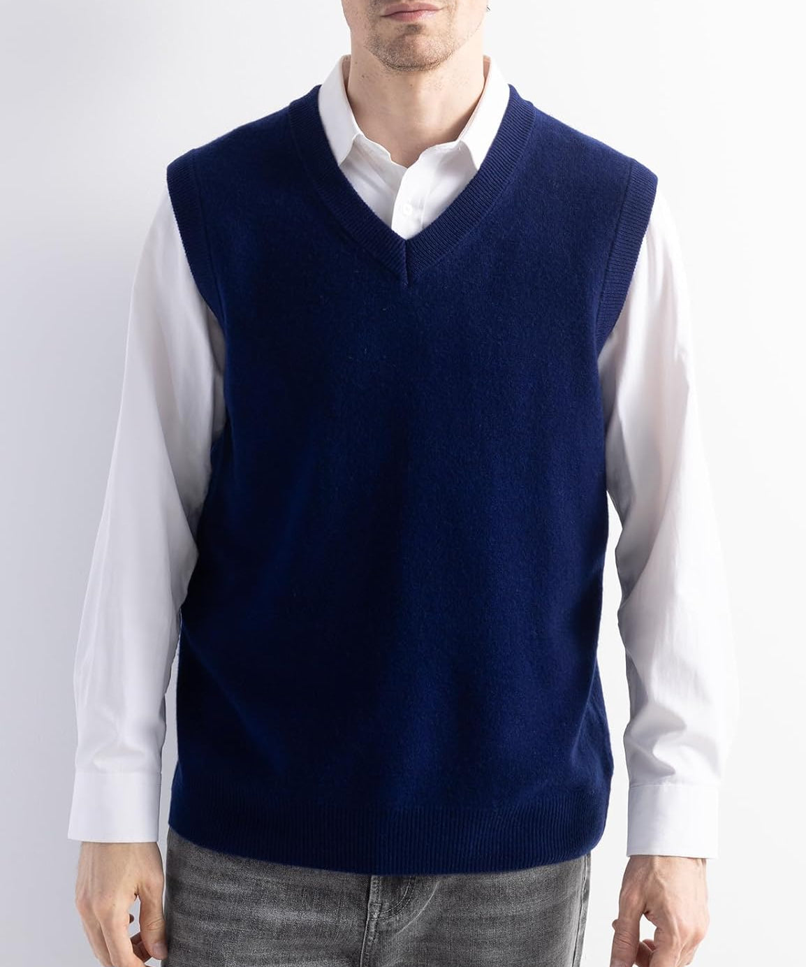 Kamizelka sweterkowa z australijskiej wełny merynosów i dekoltem w szpic