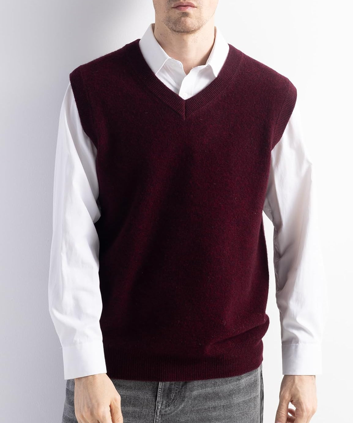 Kamizelka sweterkowa z australijskiej wełny merynosów i dekoltem w szpic