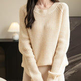 Suéter 100% lã merino waffle tricotado com gola redonda