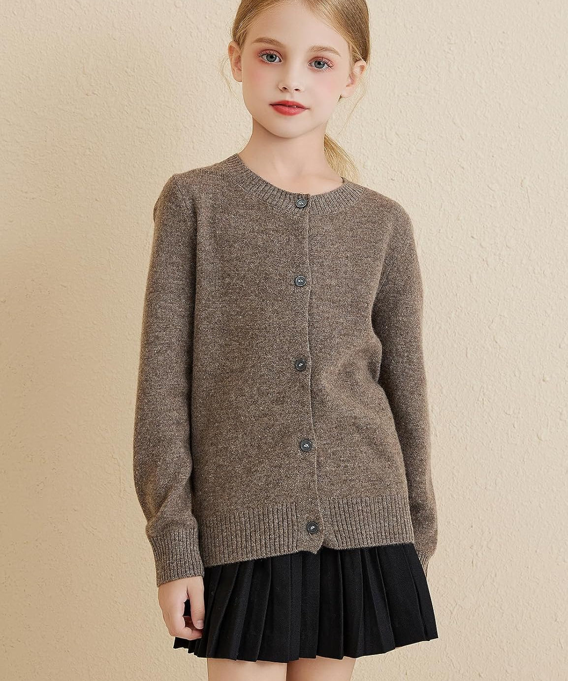 Dziewczęcy kardigan ze 100% wełny merynosów z okrągłym dekoltem