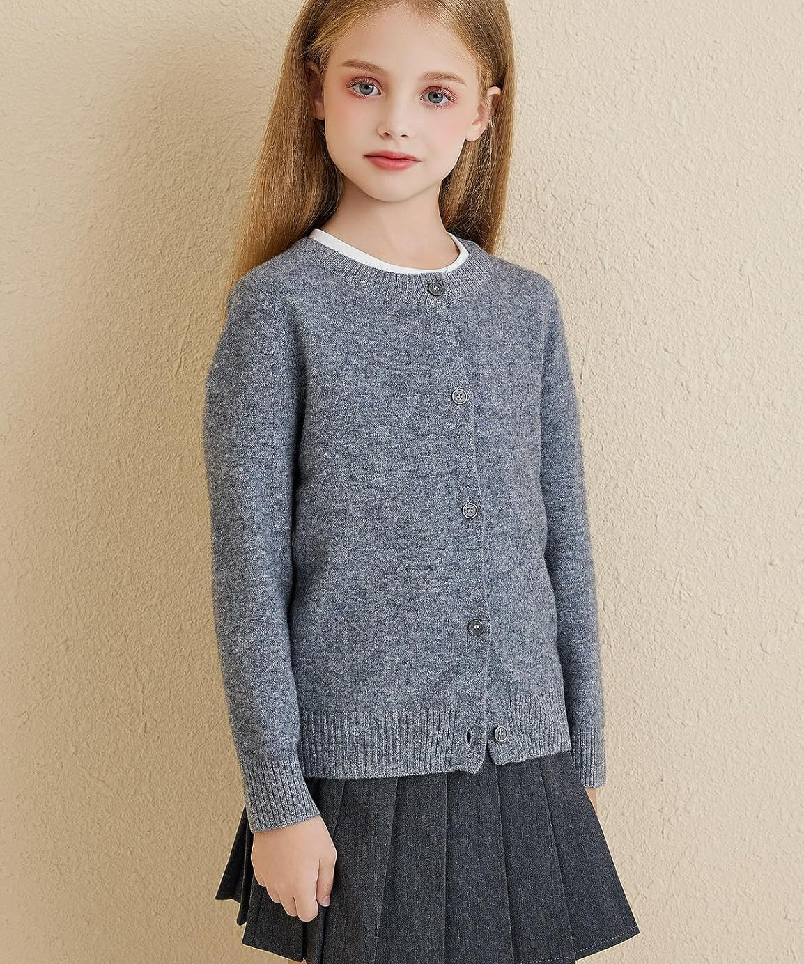 Dziewczęcy kardigan ze 100% wełny merynosów z okrągłym dekoltem
