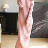 Merinoullblandning med V-ringad Ribbad Bodycon Stickad Klänning