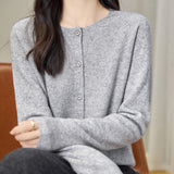 100% 메리노 울 크루넥 카디건 스웨터