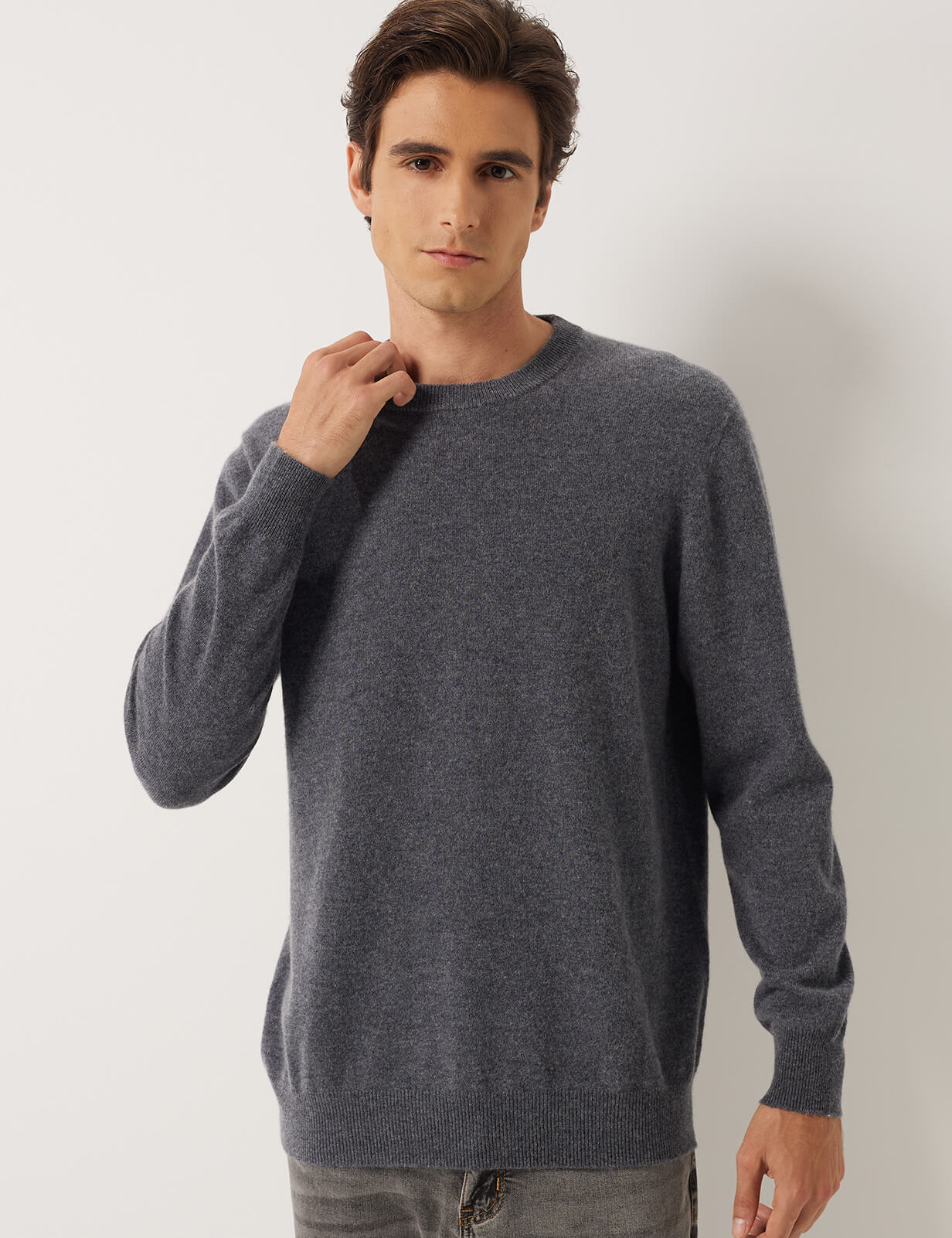 100% Cashmere Crew Neck Seamless Knit Sweater