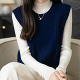 Women's 100% Merino Wool Sweater Vest 2025 Fall Winter Vintage Cable Crew Neck Sleeveless Knit Sweater Vest