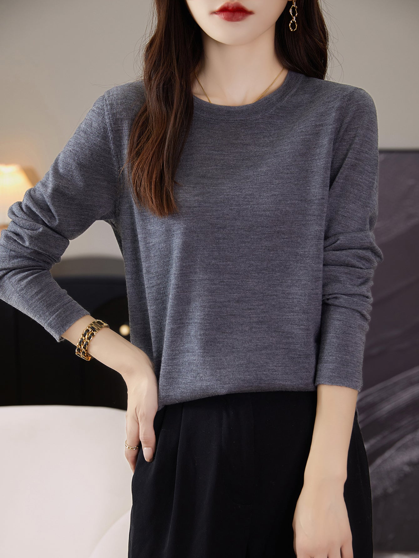 100% Merino Wool Crewneck Tee Shirt Sweater