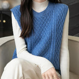Women's 100% Merino Wool Sweater Vest 2025 Fall Winter Vintage Cable Crew Neck Sleeveless Knit Sweater Vest