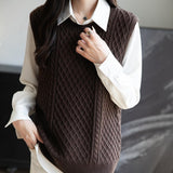 Women's Merino Wool Blend Sweater Vest 2025 Fall Winter Classic Crew Neck Sleeveless Cable Knit Pullover Sweater Vest