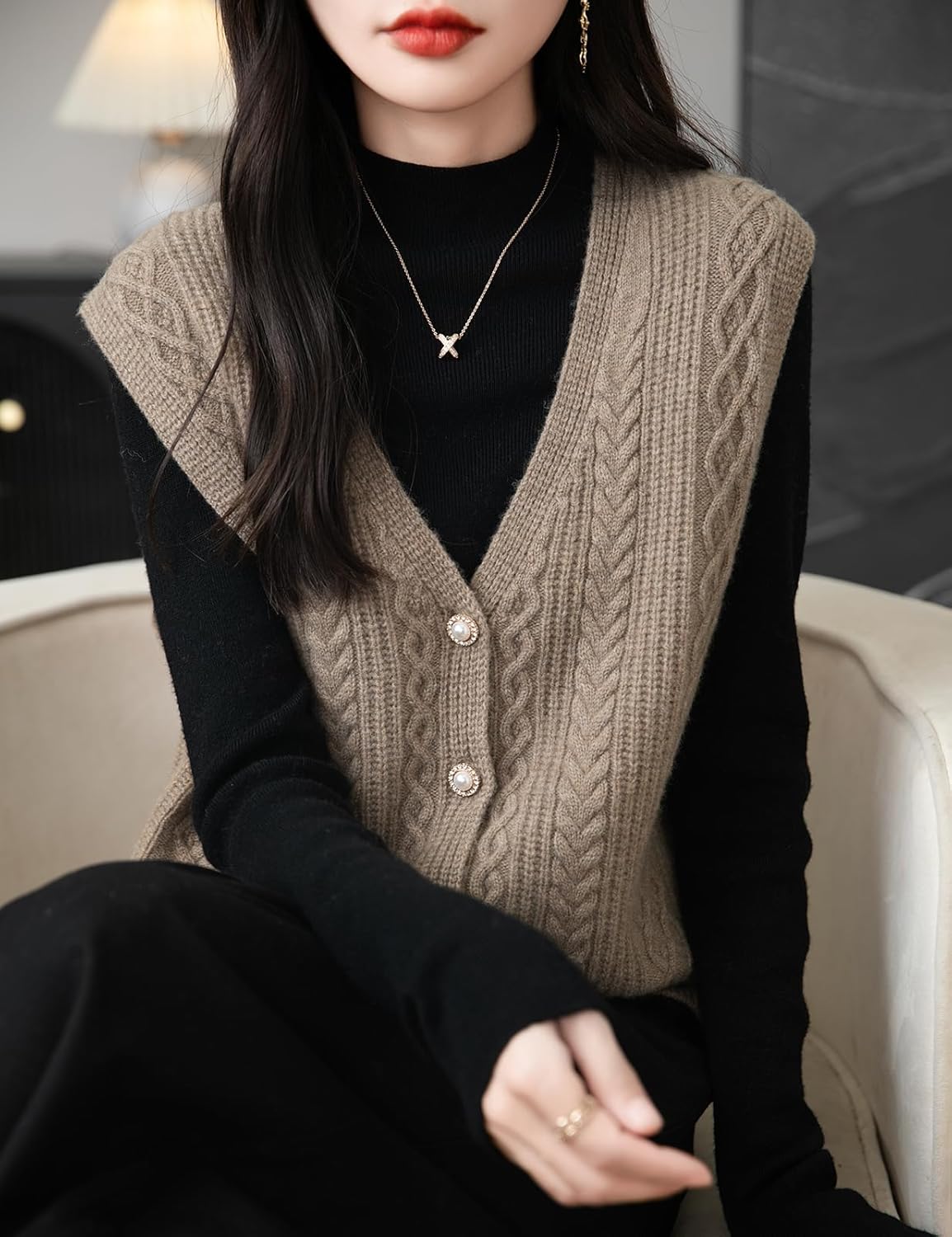 Women's 100% Merino Wool Sweater Vest 2025 Fall Winter V Neck Button Down Sleeveless Cable Knit Sweater Vest