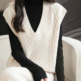 Verser de pull en laine 100% mérinos féminin 2025 Hiver d'hiver Classique V Cable V Cable Câble sans manches Pull à pulls en tricot