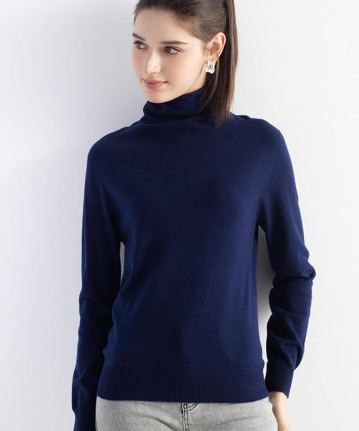 Merino Wool Turtle Neck Seamless Knit Sweater