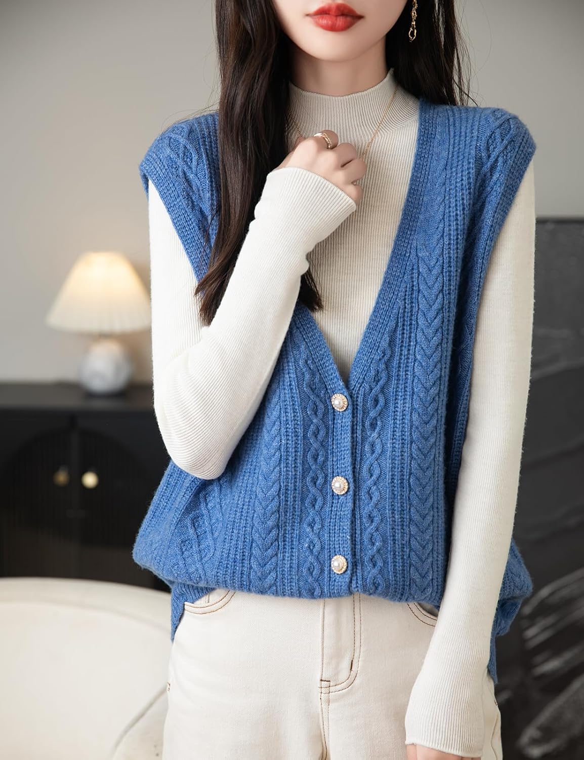 Women's 100% Merino Wool Sweater Vest 2025 Fall Winter V Neck Button Down Sleeveless Cable Knit Sweater Vest