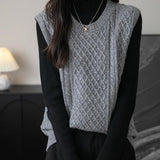 Women's 100% Merino Wool Sweater Vest 2025 Fall Winter Vintage Cable Crew Neck Sleeveless Knit Sweater Vest