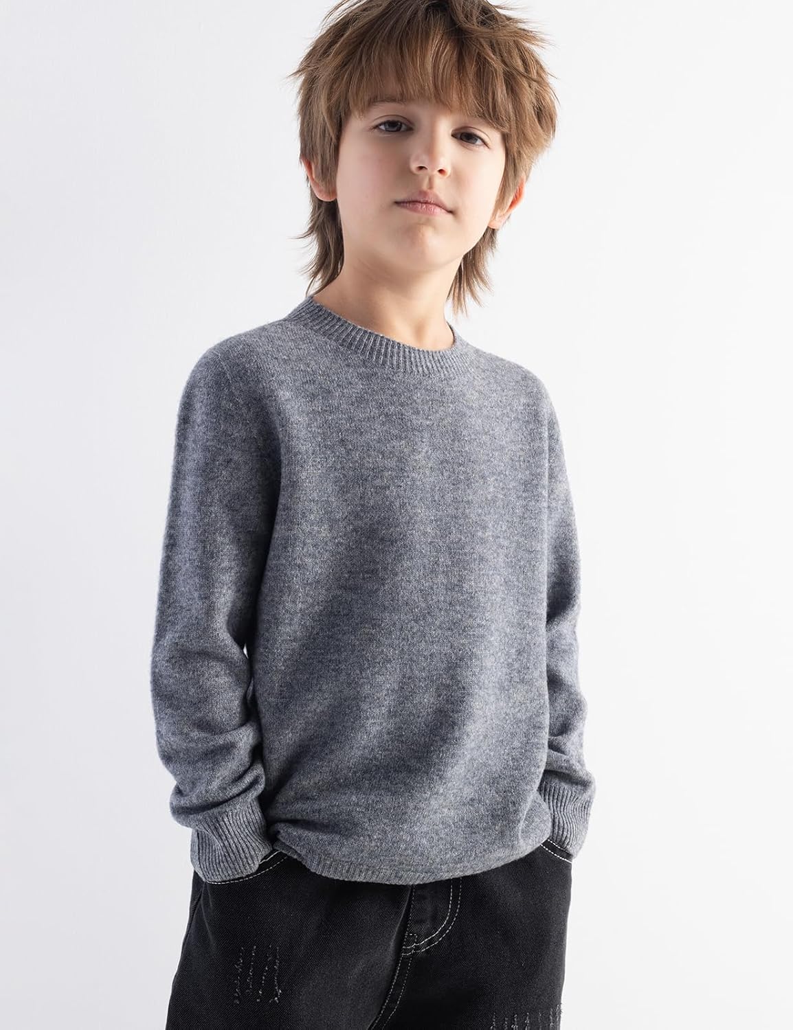 男の子100％メリノウールセーター2025秋の冬のファーストラインクルーネック長袖シームレスニットセーターを着用する準備ができています