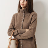 Cardigan de malha 100% lã Merino com gola alta