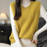 Women's 100% Merino Wool Sweater Vest 2025 Fall Winter Vintage Cable Crew Neck Sleeveless Knit Sweater Vest