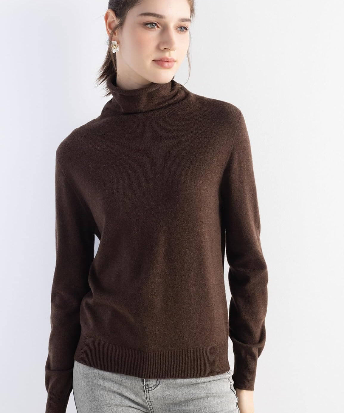 Merino Wool Turtle Neck Seamless Knit Sweater