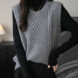 Women's 100% Merino Wool Sweater Vest 2025 Fall Winter Vintage Cable Crew Neck Sleeveless Knit Sweater Vest