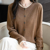 Suéter de cárdigan de lana de lana femenina 2025 otoño invierno falso de dos piezas Bloque de color Cardigan de tejido de manga larga