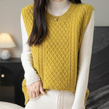Women's 100% Merino Wool Sweater Vest 2025 Fall Winter Vintage Cable Crew Neck Sleeveless Knit Sweater Vest