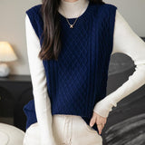 Women's 100% Merino Wool Sweater Vest 2025 Fall Winter Vintage Cable Crew Neck Sleeveless Knit Sweater Vest