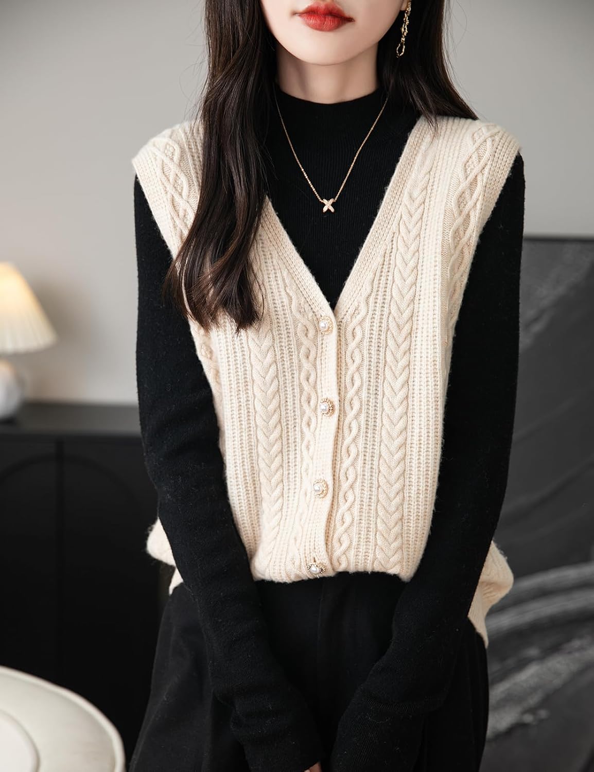 Women's 100% Merino Wool Sweater Vest 2025 Fall Winter V Neck Button Down Sleeveless Cable Knit Sweater Vest
