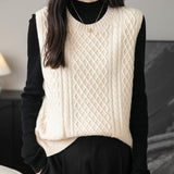 Women's 100% Merino Wool Sweater Vest 2025 Fall Winter Vintage Cable Crew Neck Sleeveless Knit Sweater Vest