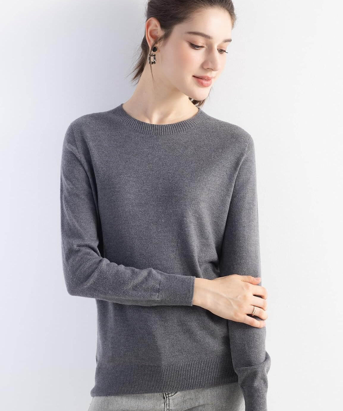 Merino Wool Crew Neck Seamless Knit Sweater