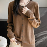 Suéter de cárdigan de lana de lana femenina 2025 otoño invierno falso de dos piezas Bloque de color Cardigan de tejido de manga larga