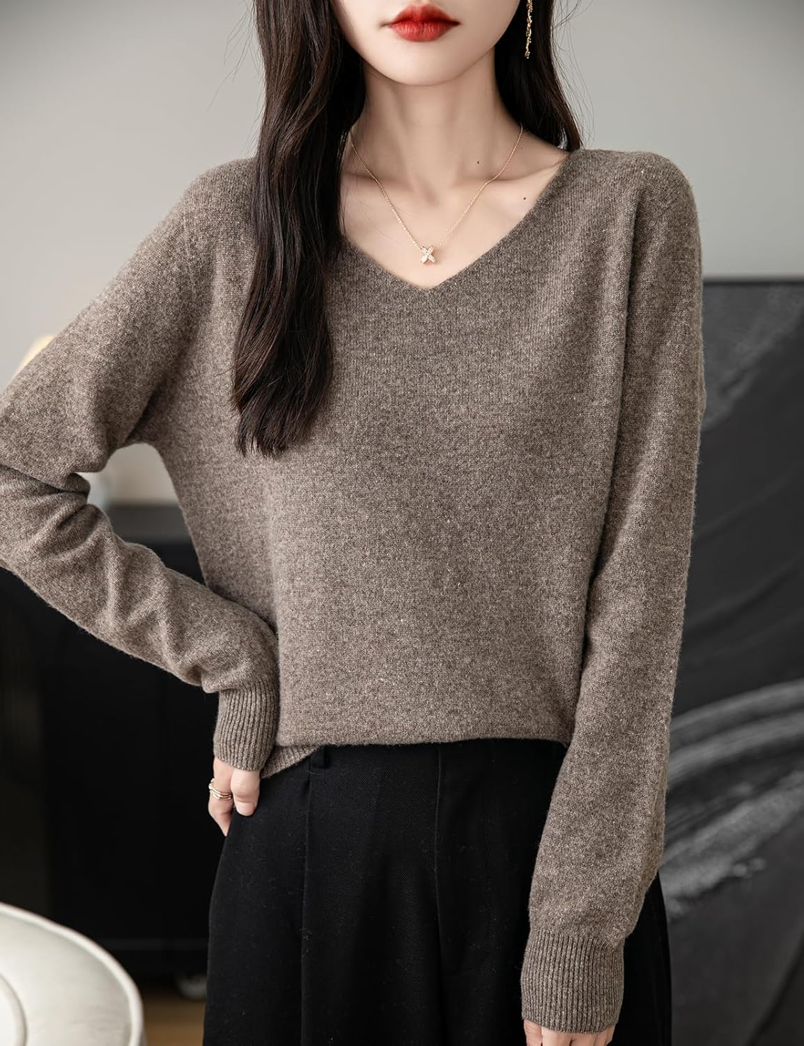100% Merino Wool V-Neck Seamless Casual Sweater