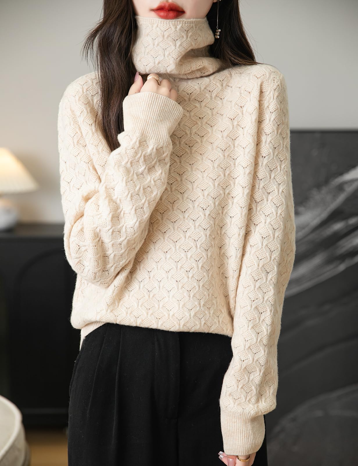 100% 메리노 울 터틀넥 할로우 ​​니트 스웨터