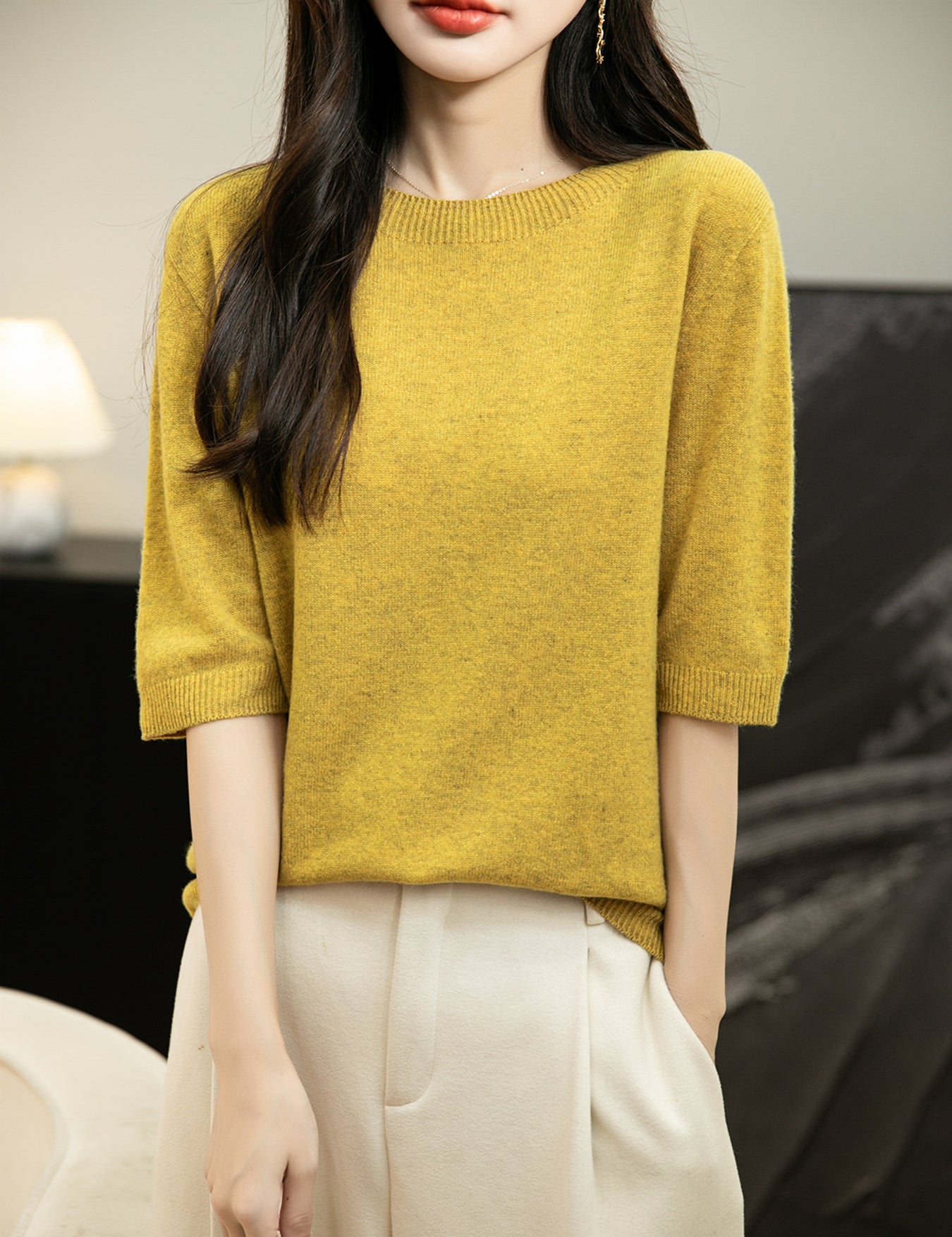 100% Merino Wool Seamless Crewneck Short Sleeve Sweater
