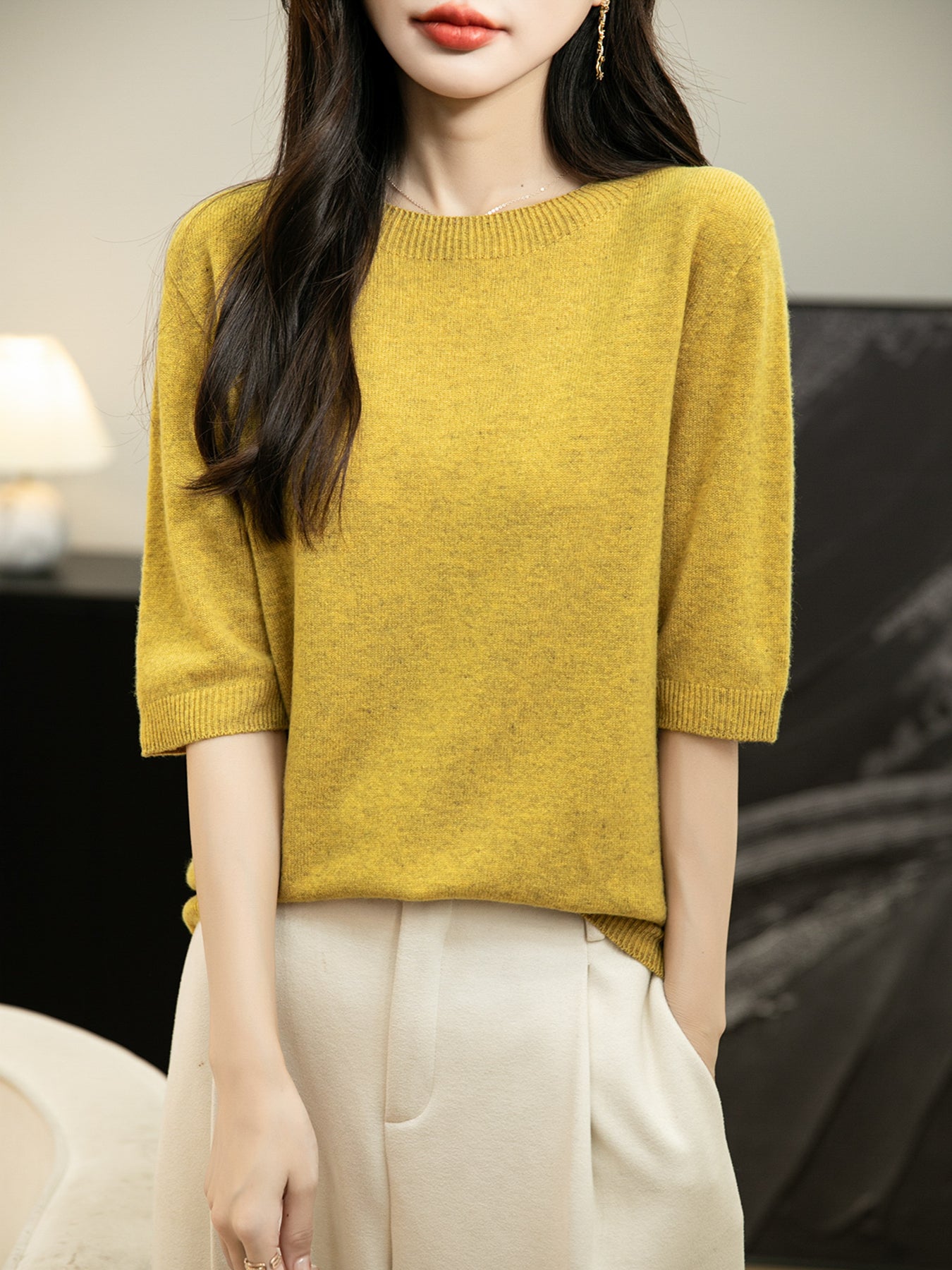 100% Merino Wool Seamless Crewneck Short Sleeve Sweater