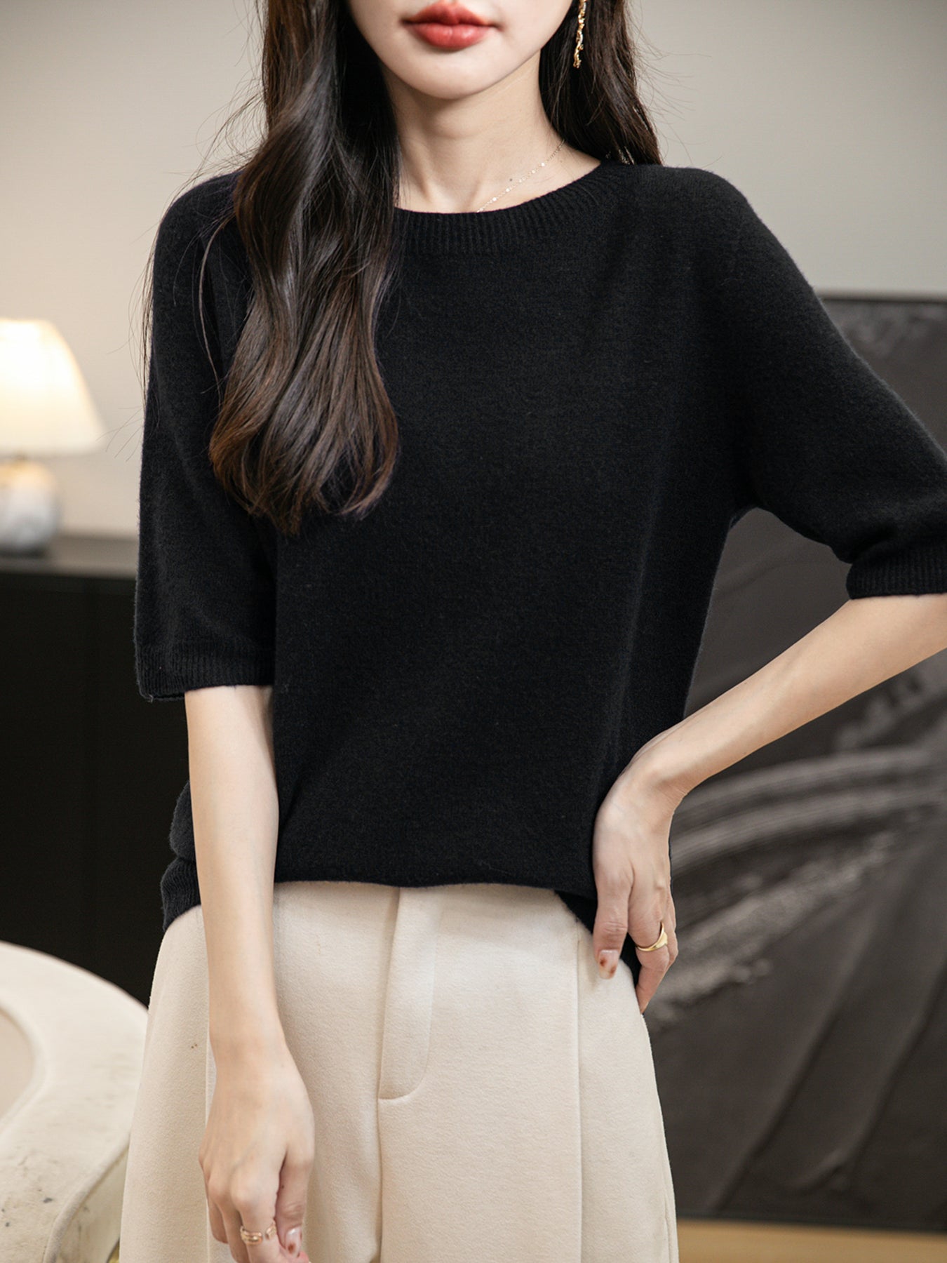 100% Merino Wool Seamless Crewneck Short Sleeve Sweater