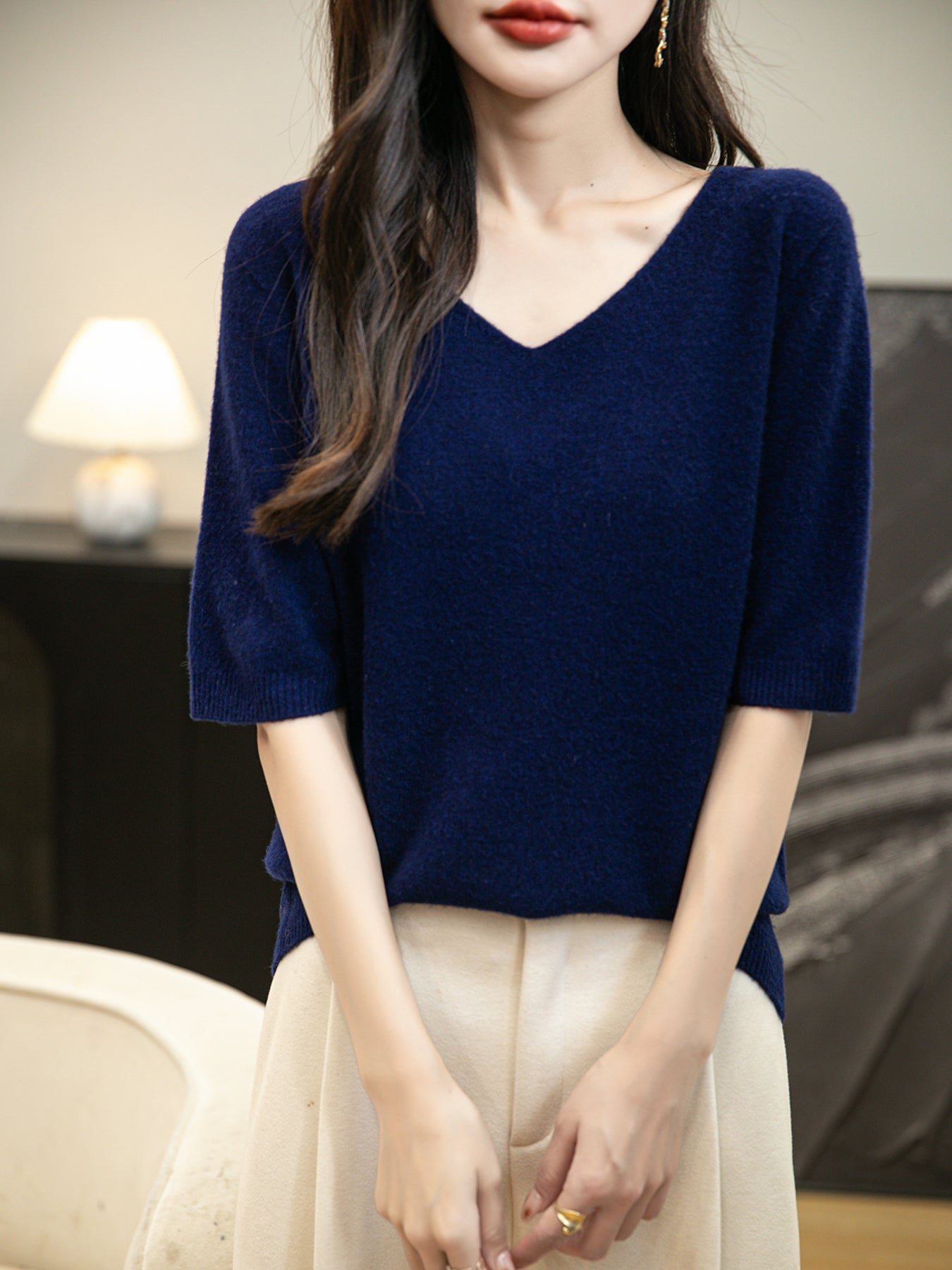 100% Merino Wool V-Neck Seamless Short Sleeve Sweater